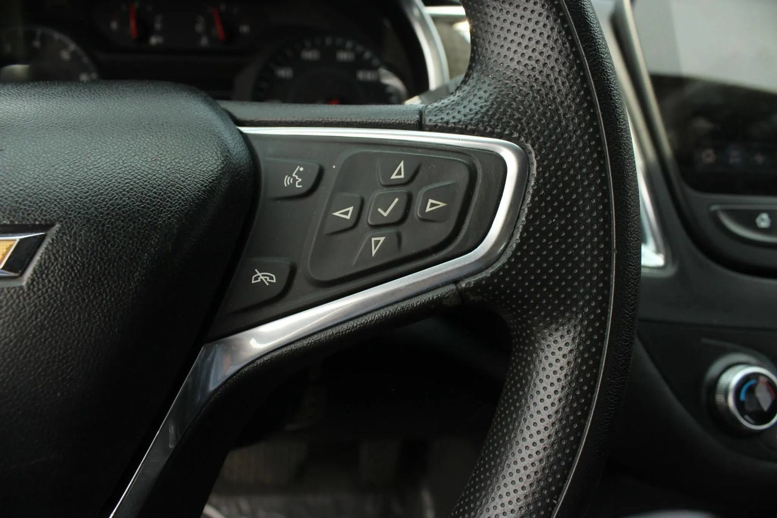 Used 2019 Chevrolet Malibu LT FWD image 25