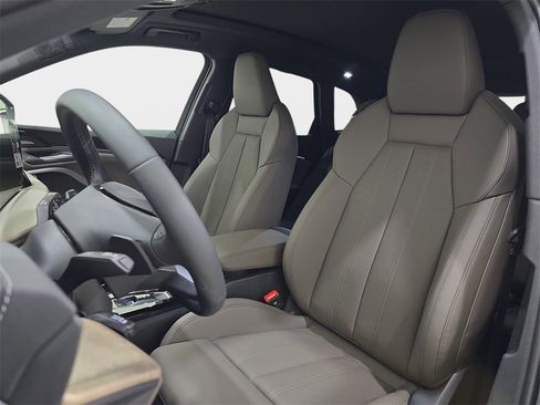 New 2025 Audi Q5 Prestige image 15