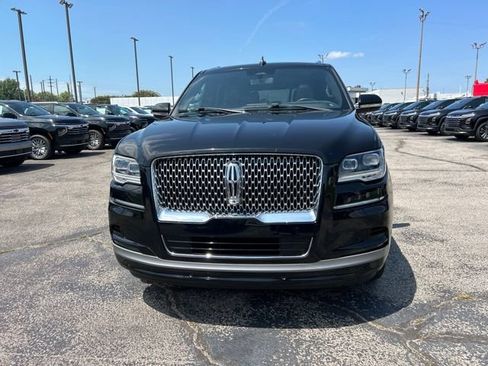 Used 2024 Lincoln Navigator Reserve AWD/4WD image 8
