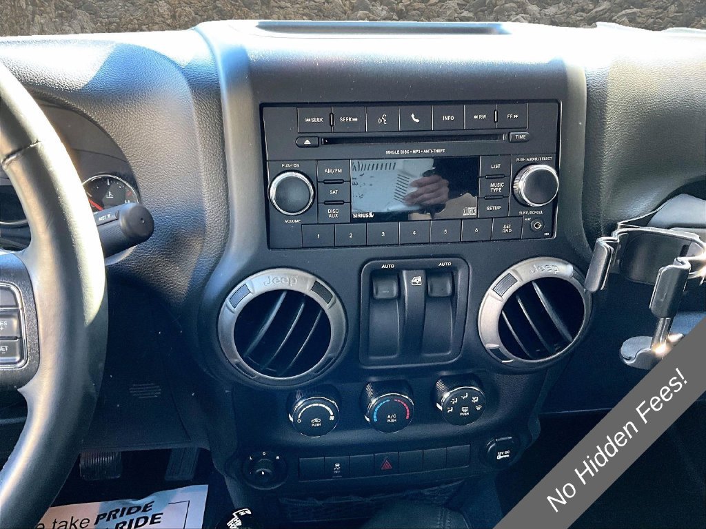 Used 2015 Jeep Wrangler Sport AWD/4WD image 6