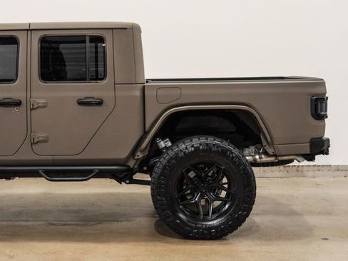 Used 2025 Jeep Gladiator Rubicon w/ Safety Group image 52