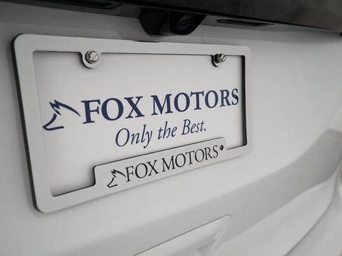 Used 2024 Chrysler Voyager LX image 38