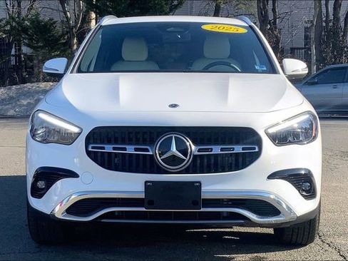 Used 2025 Mercedes-Benz GLA 250 4MATIC image 2