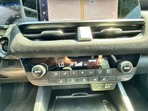 Certified 2026 Subaru Outback Premium AWD/4WD image 19