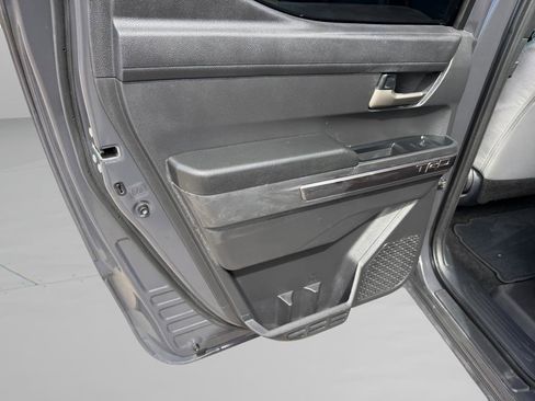 Used 2025 Toyota Tacoma TRD Off-Road AWD/4WD image 15