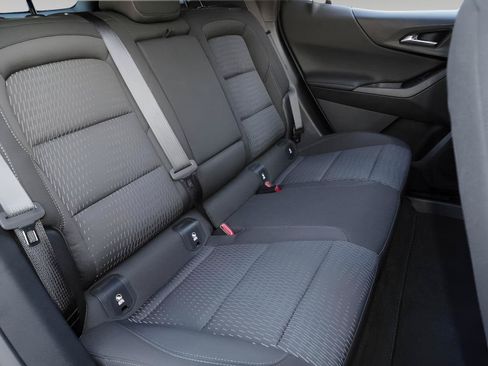 Certified 2026 Chevrolet Equinox LT FWD image 19