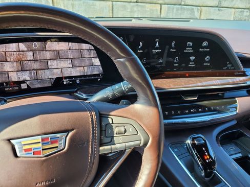 Used 2021 Cadillac Escalade Sport Platinum AWD/4WD image 26