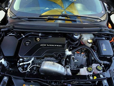 Used 2018 Chevrolet Volt LT image 11