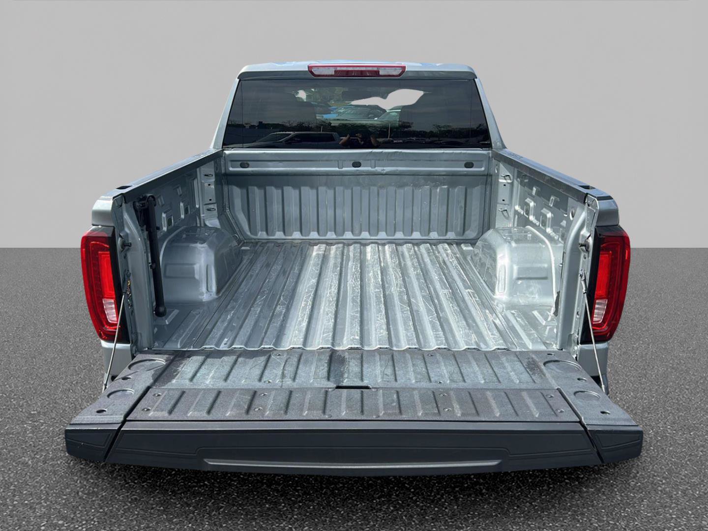 Certified 2025 GMC Sierra 1500 SLT AWD/4WD image 14