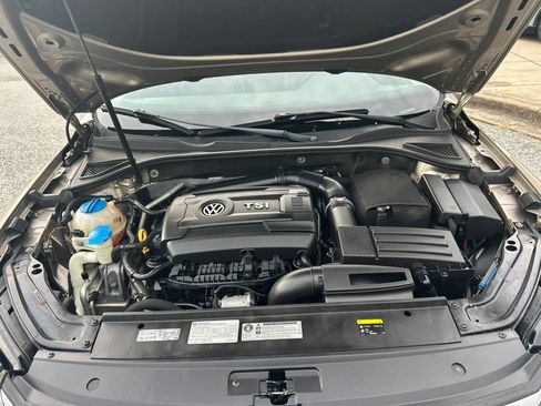 Used 2016 Volkswagen Passat 1.8T SEL Premium FWD image 13