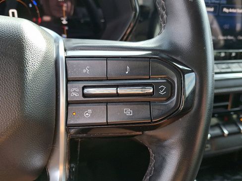 Used 2023 Chevrolet Colorado LT w/ LT Convenience Package III image 22