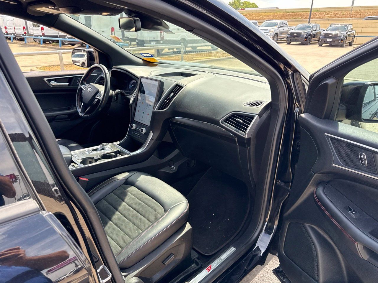 Used 2023 Ford Edge ST-Line AWD/4WD image 14
