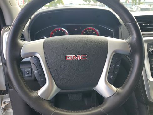 Used 2014 GMC Acadia SLT image 16