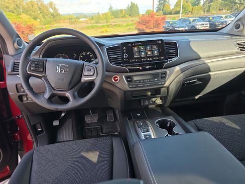 Used 2024 Honda Ridgeline Sport+ image 18