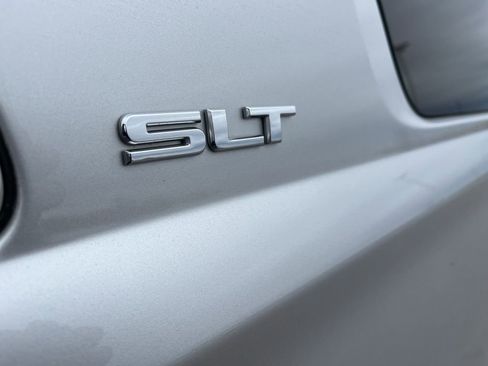 Used 2020 GMC Yukon SLT w/ Premium Edition image 16