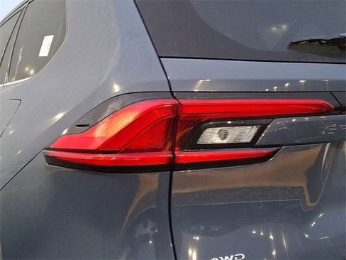 Certified 2024 Toyota Grand Highlander XLE image 16