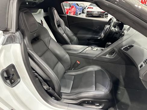 Used 2019 Chevrolet Corvette Z06 RWD image 18