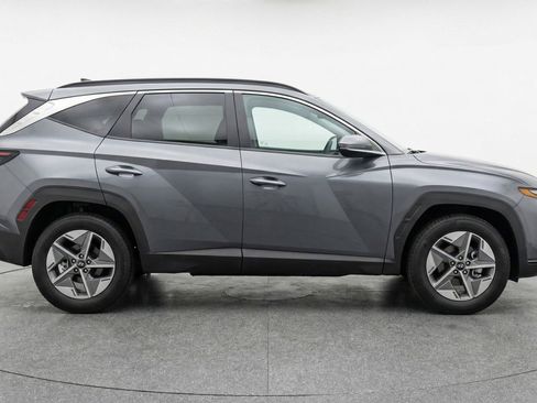 Used 2025 Hyundai Tucson SEL AWD/4WD image 11