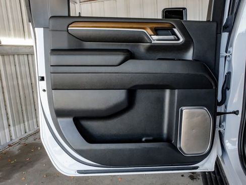 Used 2025 Chevrolet Silverado 3500 High Country w/ High Country Premium Package image 47