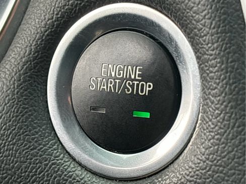 Certified 2024 Chevrolet Traverse LT FWD image 18