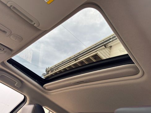 Used 2014 Nissan Juke SL AWD/4WD image 11