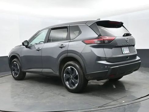 Used 2025 Nissan Rogue SV image 9