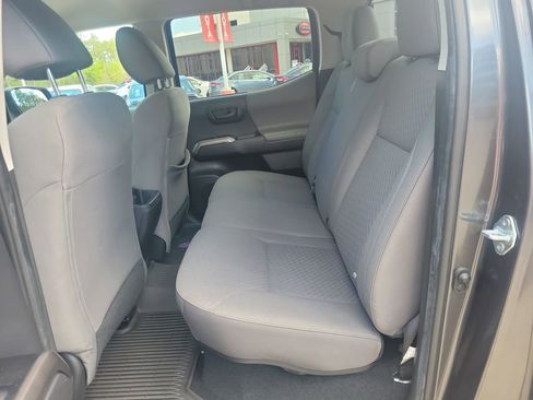 Used 2022 Toyota Tacoma SR5 image 16