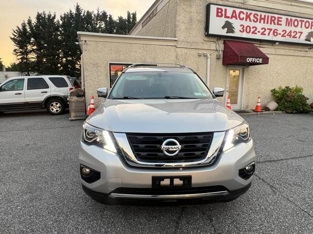 Used 2017 Nissan Pathfinder SL w/ SL Premium Package AWD/4WD image 2