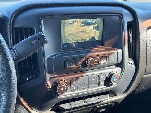 Used 2018 Chevrolet Silverado 1500 Custom w/ Trailering Package image 27