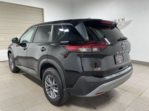 Used 2022 Nissan Rogue S AWD/4WD image 4