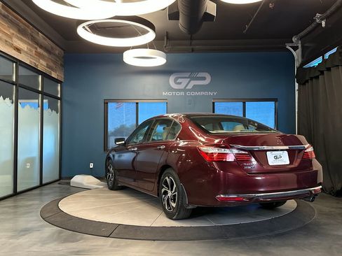 Used 2017 Honda Accord LX image 5