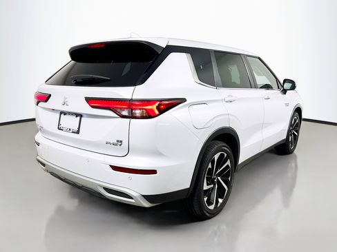 Used 2023 Mitsubishi Outlander Ralliart AWD/4WD image 4