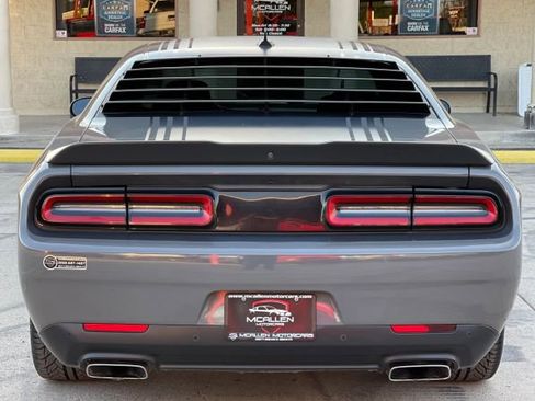 Used 2018 Dodge Challenger R/T Scat Pack image 4