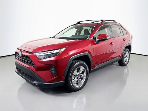 Used 2023 Toyota RAV4 XLE w/ Convenience Package image 3