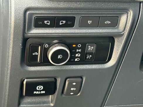 Used 2023 Ford F150 Lariat w/ Max Trailer Tow Package AWD/4WD image 23