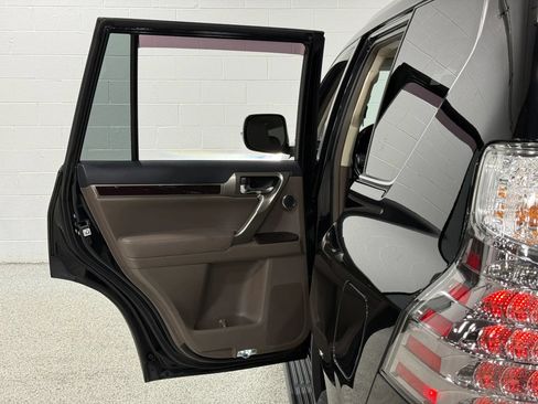 Used 2014 Lexus GX 460 Luxury w/ Driver Support Package AWD/4WD image 55