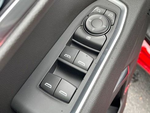 New 2025 GMC Sierra 1500 Elevation image 17