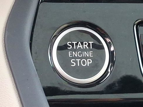 Used 2025 Audi Q5 Premium Plus w/ Premium Plus image 24