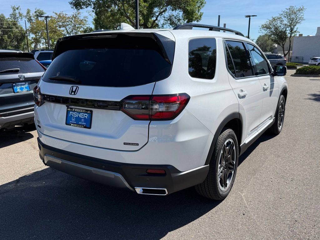New 2026 Honda Pilot Touring image 5