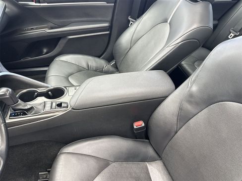 Used 2023 Toyota Camry XSE image 29