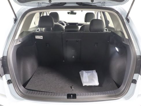 Used 2025 Volkswagen Taos SE image 44