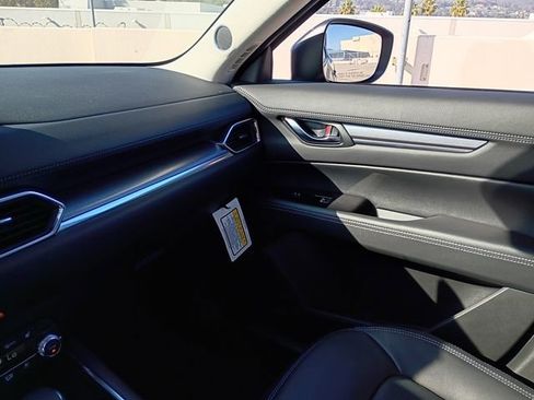 New 2025 MAZDA CX-5 AWD 2.5 S w/ Premium Plus Pkg image 36