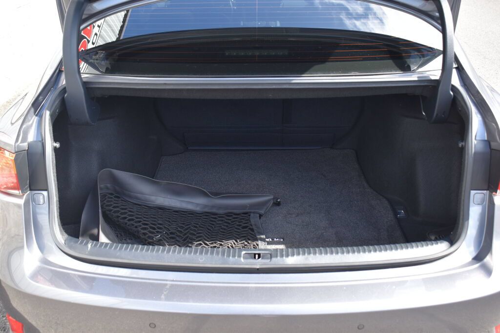 Used 2019 Lexus IS 300 AWD w/ Navigation Package image 21