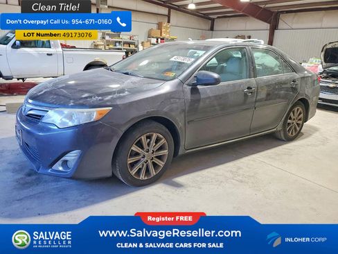 Used 2012 Toyota Camry XLE w/ Convenience Pkg image 1