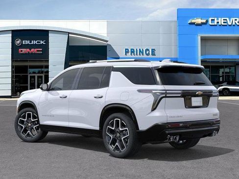 New 2026 Chevrolet Traverse High Country image 3