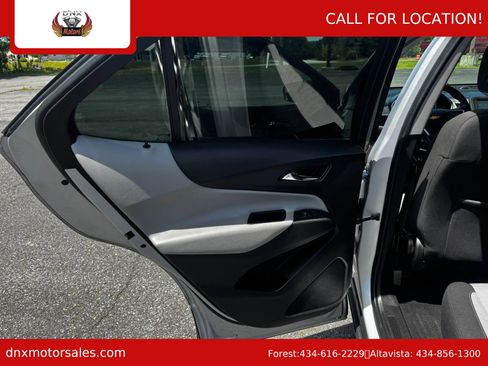 Used 2018 Chevrolet Equinox LS AWD/4WD image 33