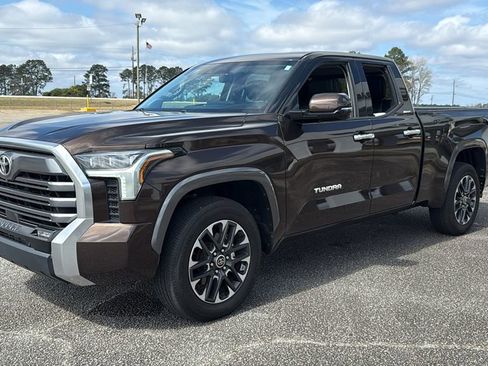 Used 2022 Toyota Tundra Limited image 3