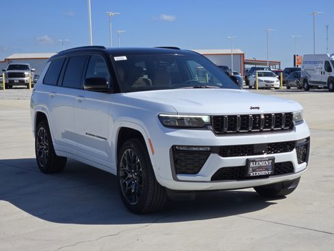 New 2026 Jeep Grand Cherokee L Summit AWD/4WD image 3
