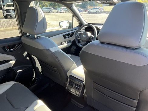 Certified 2025 Subaru Forester Limited image 13