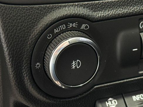 Used 2018 Buick Envision Premium w/ Driver Confidence Package AWD/4WD image 15